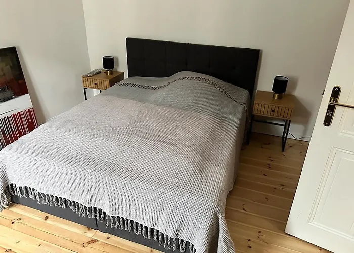 Linde18 Bed&desk Apartment *